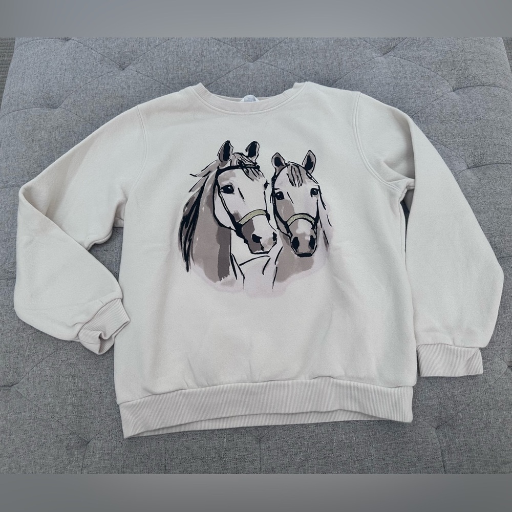EUC H&M HORSES WITH GLITTER HALTERS EQUESTRIAN SWEATSHIRT CREAM SIZE 8-10 crew